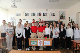 В школе состоялось торжественное открытие «Парты Героя».